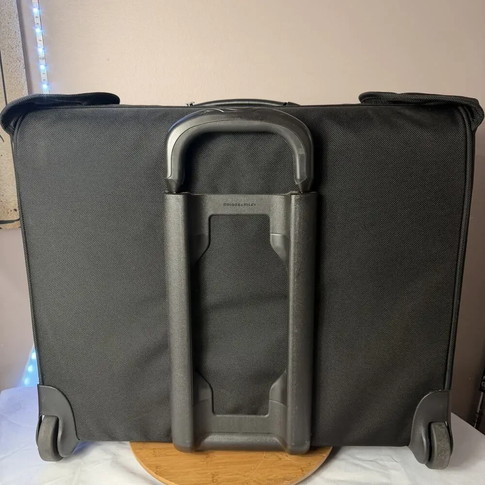 BRIGGS & RILEY ‘Baseline’ Black Nylon Deluxe 2-Wheeled Garment Bag